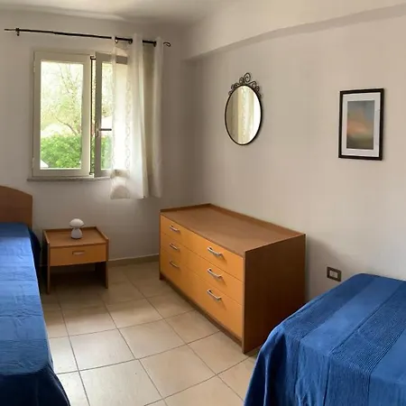 Laurus * Cala Gonone
