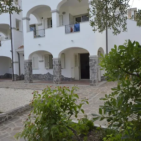 Daire Laurus Cala Gonone